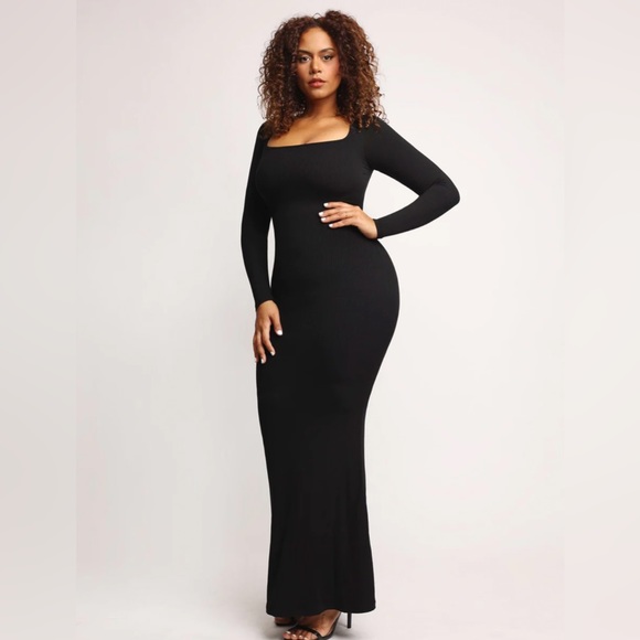 POPILUSH Built-In Shapewear Long Sleeve Maxi Lounge Dress in Black - Picture 2 of 6